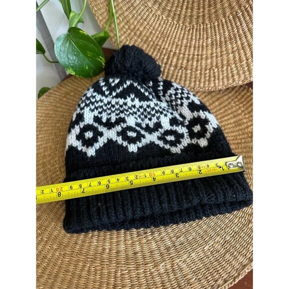 Old Navy adult one size black and white hat - Picture 5 of 8